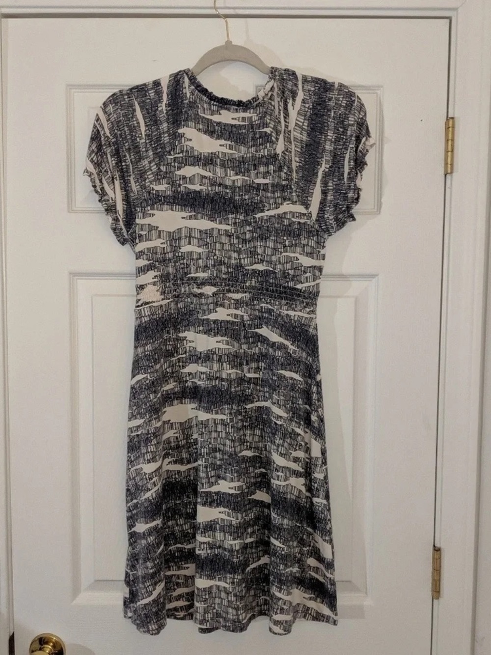 Black and White Patterned Short Sleeve Dress - Unbranded